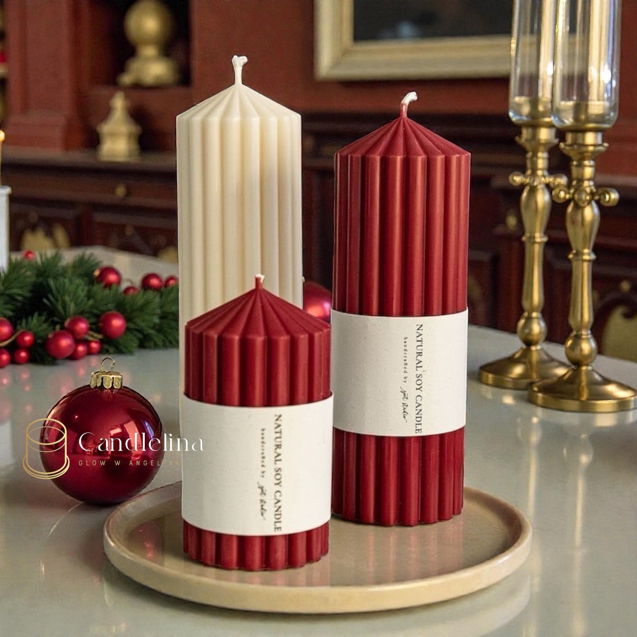The Royal Christmas Pillars (3 PC)