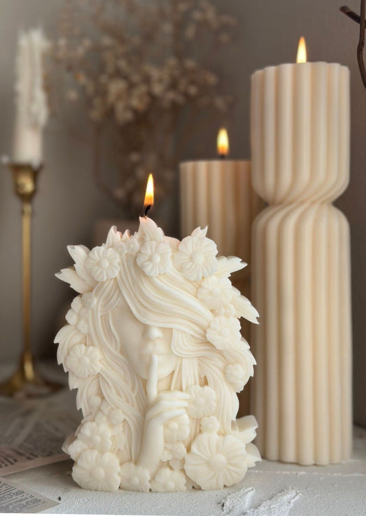 Her whisper Candle